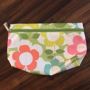 CLINIQUE zippered makeup / cosmetic bag, BRAND NEW!